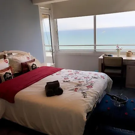 Seaview Homestay *
