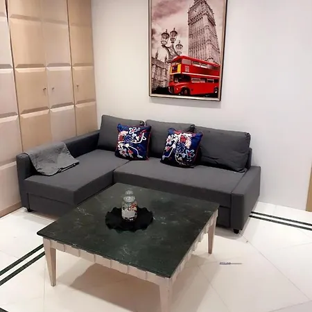 Проживание в семье Seaview Ларнака